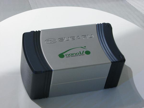 Subaru lithium nano vanadium battery
On the booth of Subaru at the Geneva car exhibition was in front of the G4e this battery.