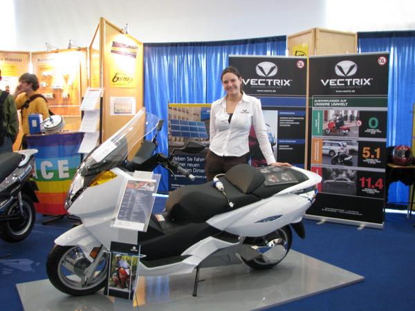 Vectrix now available in Berlin Germany
Since Autumn 2007, it's possiible to purchase the Vectrix maxi scooter also in Berlin, Germany. Here the booth on the Hannover industrial fair 2008
