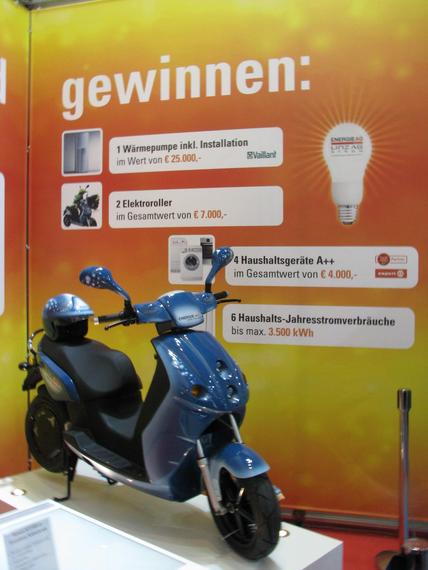 Preisausschreiben mit 2 E-Max 90S Elektroroller
Gleich nach einer Wärmepumpe sind die Elektromopeds der zweite Preis in einem Gewinnspiel der Energie AG.