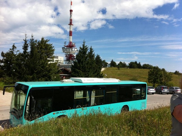 BYD electric bus on the Gaisberg
From Salzburg Gnigl 424m above sea level to the Gaisberg 1265m above sea level are 40 kWh used. At the way back, the battery is charged with 16 kWh.