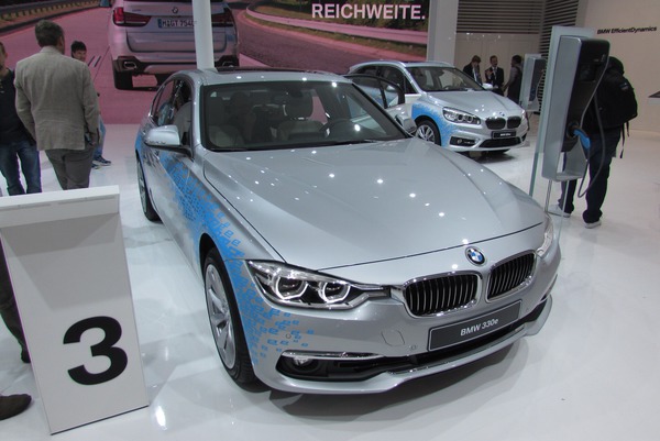 BMW 330e Plug in Hybrid
2.1 liters and 11.9 kWh are the only indicators for consumption. In the absence of data, advice is therefore not possible.