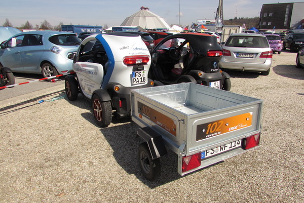 Renault Zoe und Twizy Kupplung
Jetzt mit ABE: Die Anhängerkupplung macht den neuen Zoe mit dem 41 kWh Akku tauglich für den Campingurlaub, am besten mit einem Zeltanhänger.
